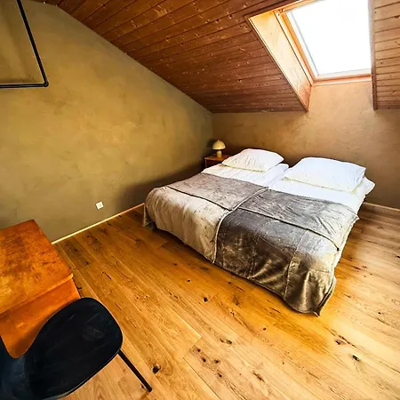 Garage Loft Appartement *